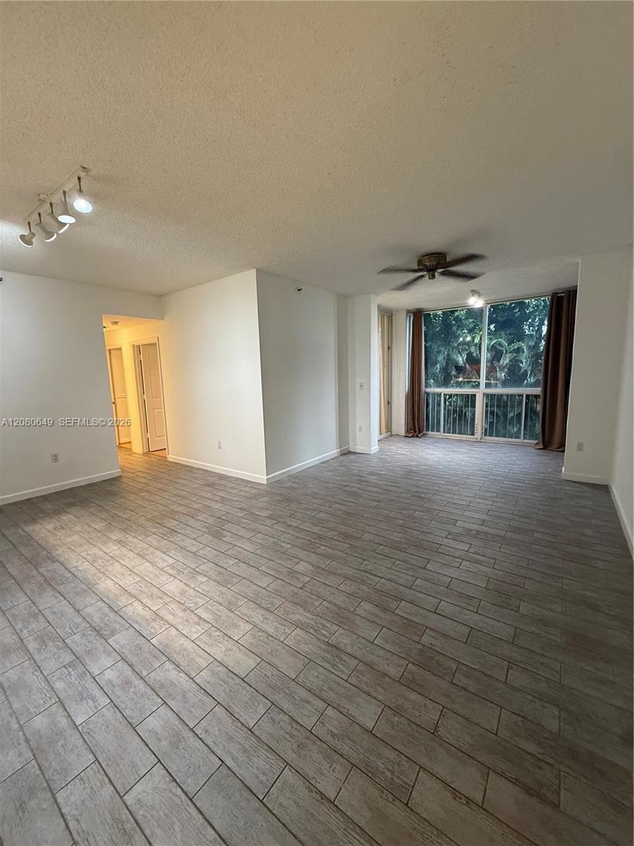 9755 NW 52nd St # 212, Doral FL 33178 photo 2