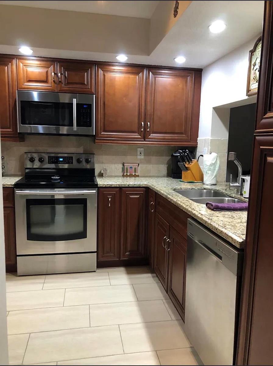 612 N UNIVERSITY Drive, Plantation FL 33324 photo 3