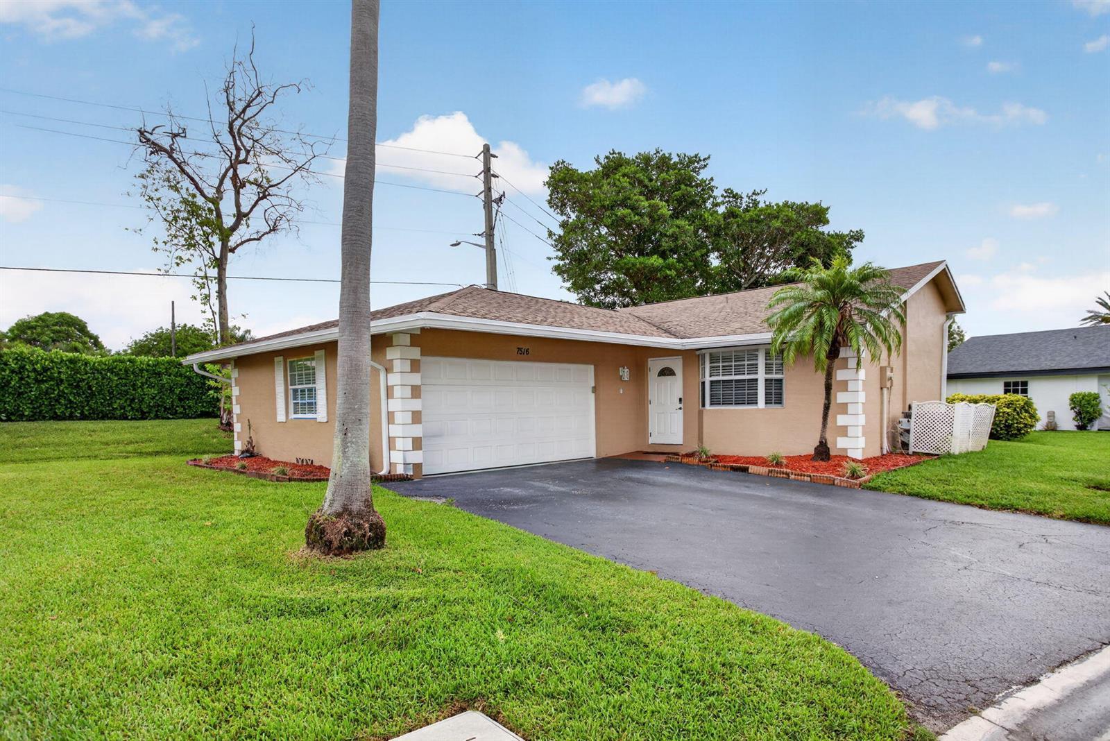 7516 NW 88th Terrace, Tamarac FL 33321