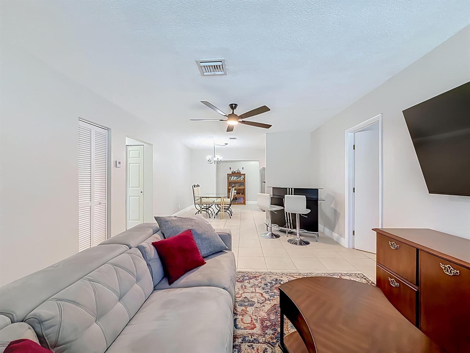 3801 NE 4th Avenue, Pompano Beach FL 33064 photo 3