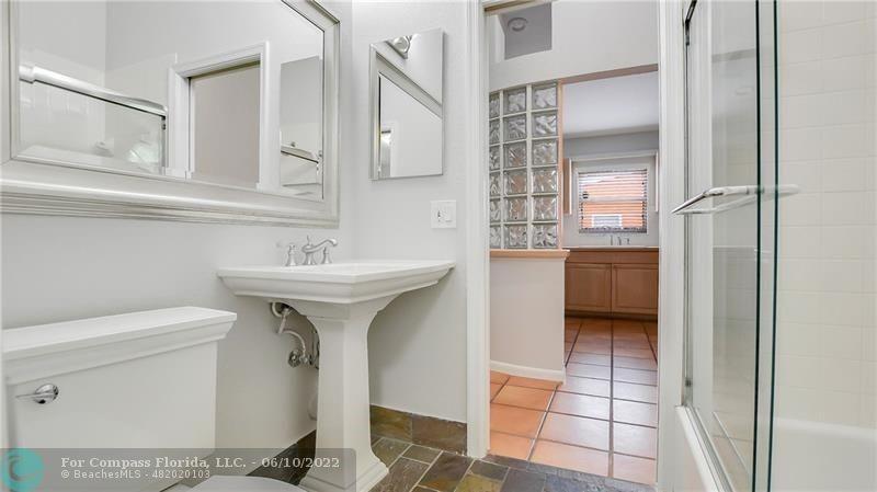 607 SW 15TH Street, Fort Lauderdale FL 33315 photo 2