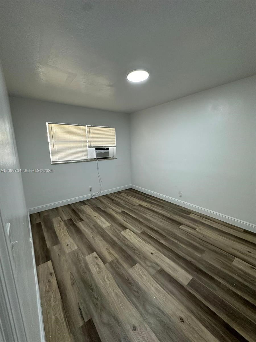 319 NE 2nd St # 4, Hallandale Beach FL 33009 photo 2