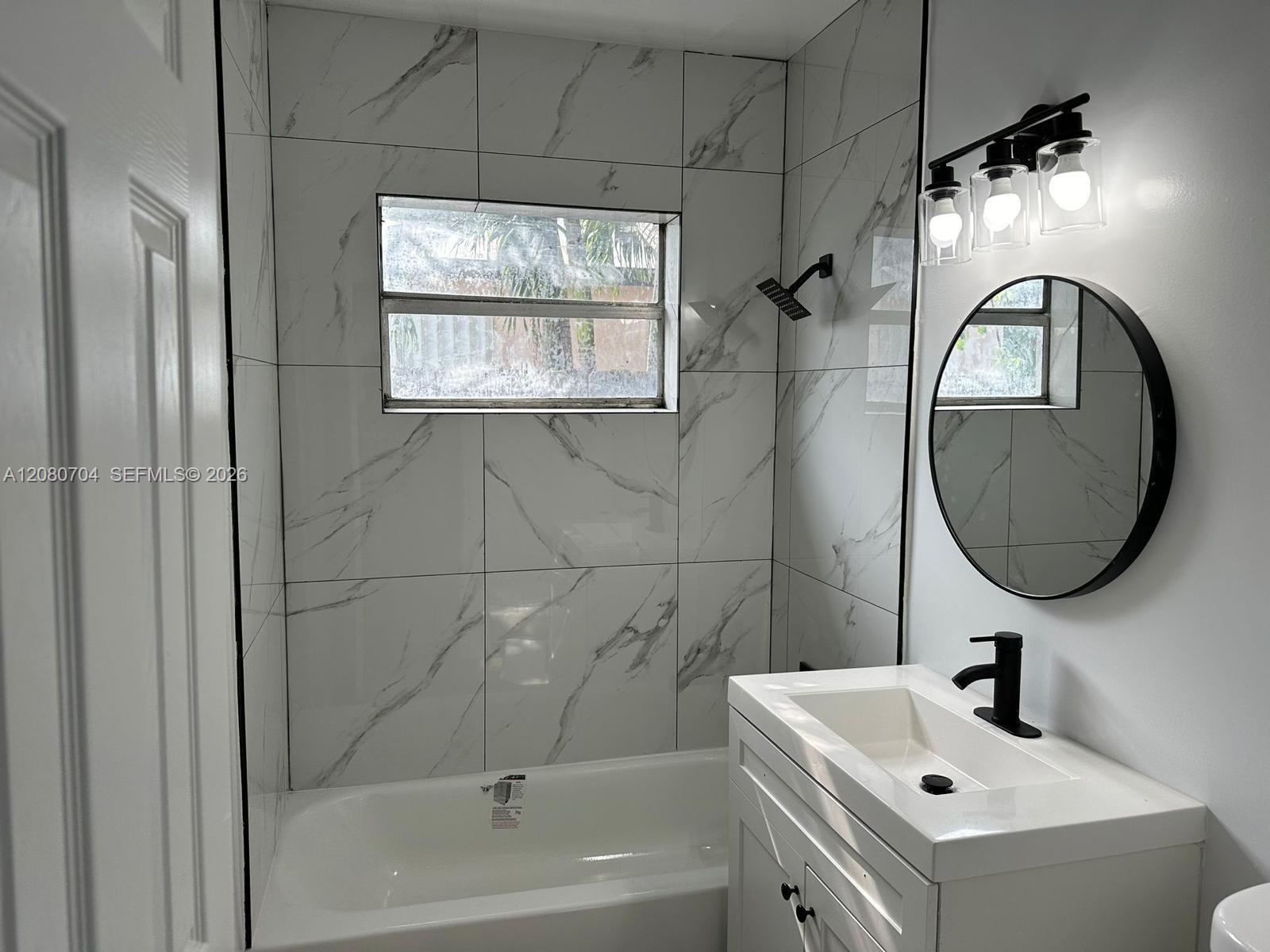 319 NE 2nd St # 4, Hallandale Beach FL 33009 photo 4
