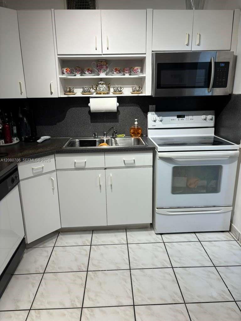 11 Olive Dr # F, Hialeah FL 33010 photo 4