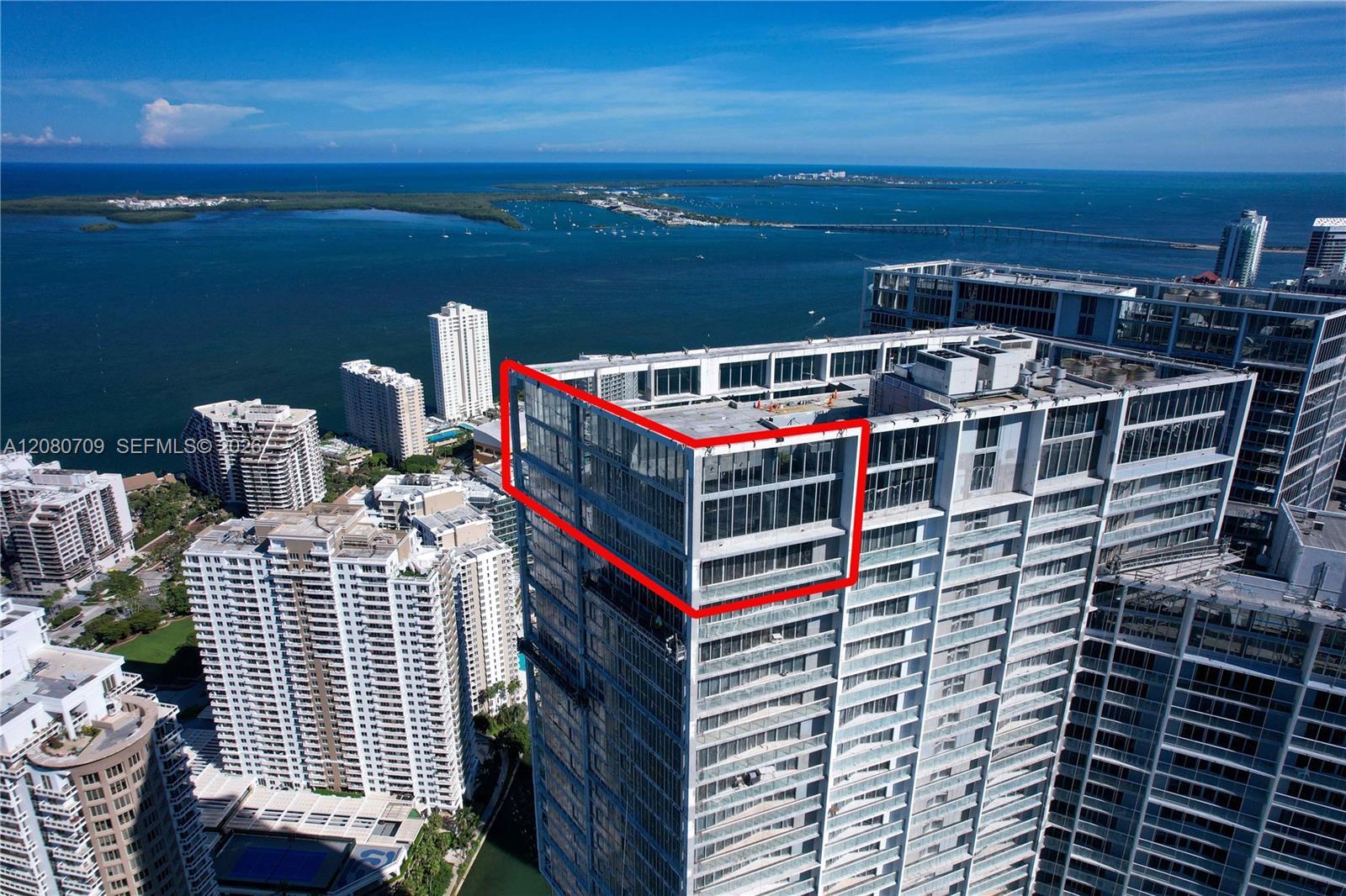 465 Brickell Ave, Miami FL 33131 photo 2