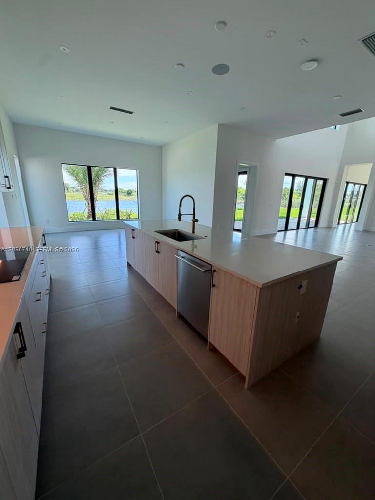 8540 NW 160th Terrace # 1, Miami Lakes FL 33016 photo 5