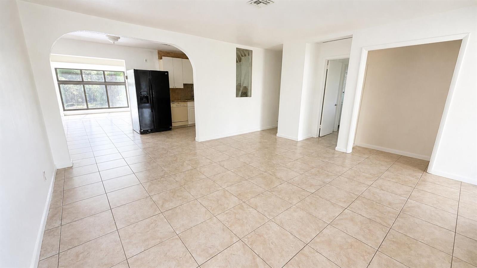 360 NW 65TH Avenue, Plantation FL 33317 photo 3