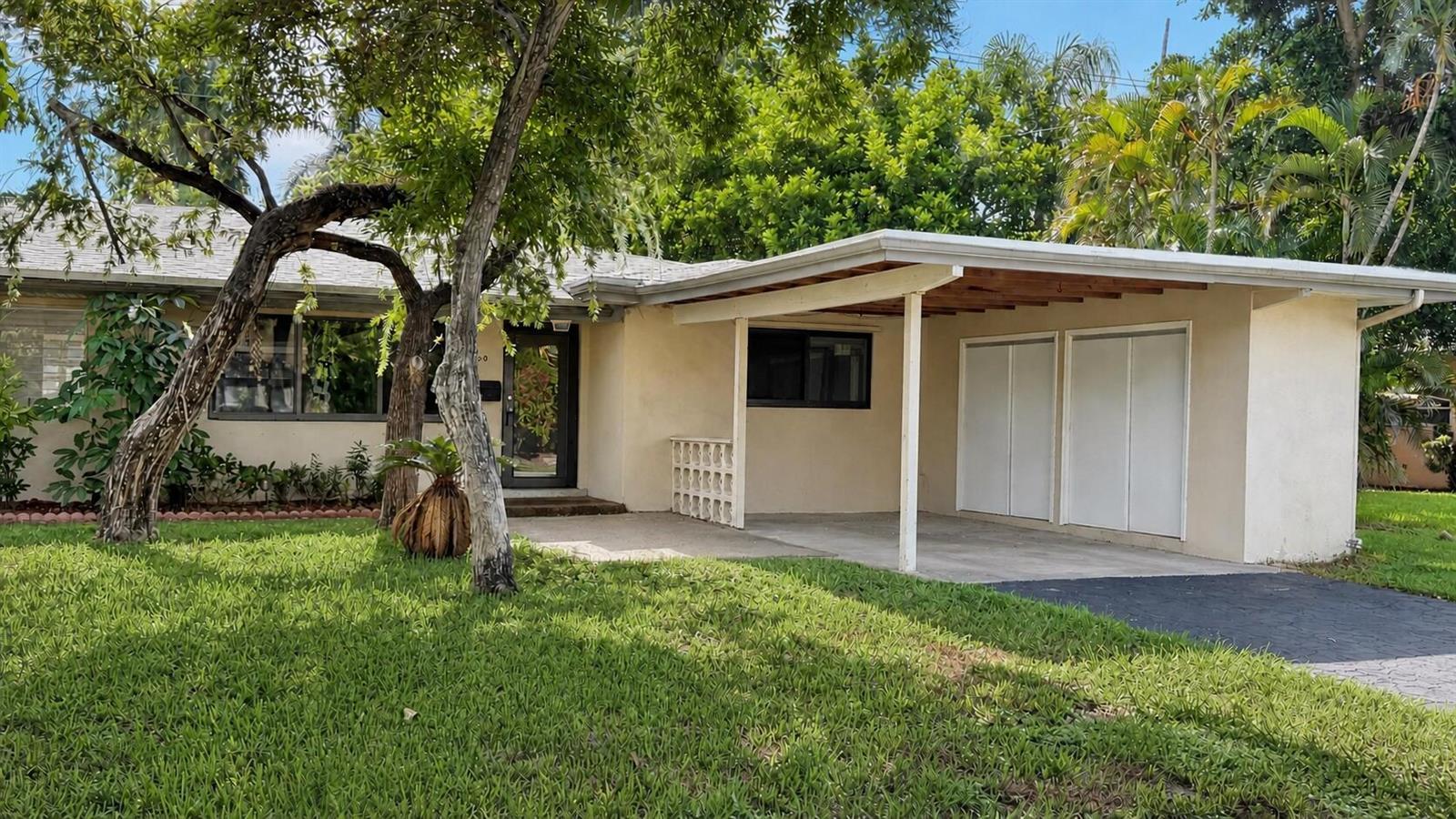 360 NW 65TH Avenue, Plantation FL 33317