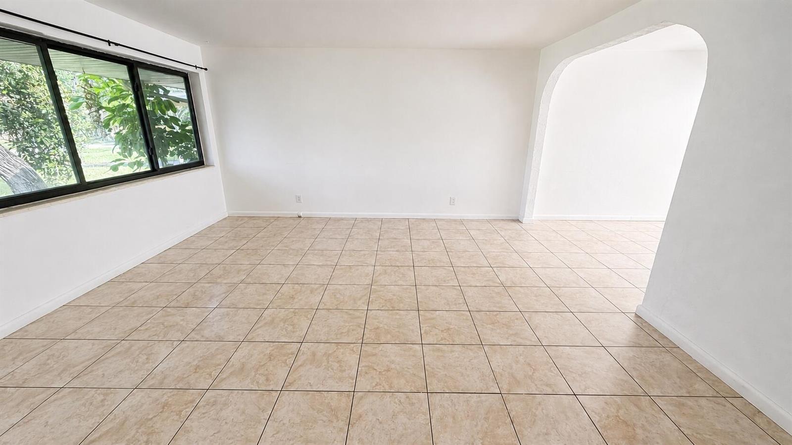 360 NW 65TH Avenue, Plantation FL 33317 photo 5