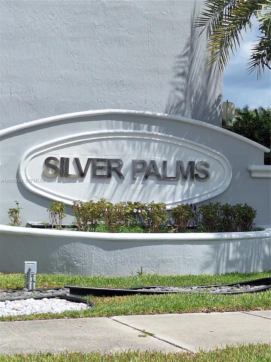 11381 SW 230th Ter, Miami FL 33170 photo 2