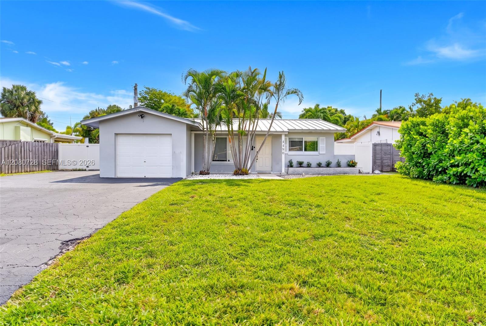 4490 NW 19th Way, Oakland Park FL 33309 photo 3