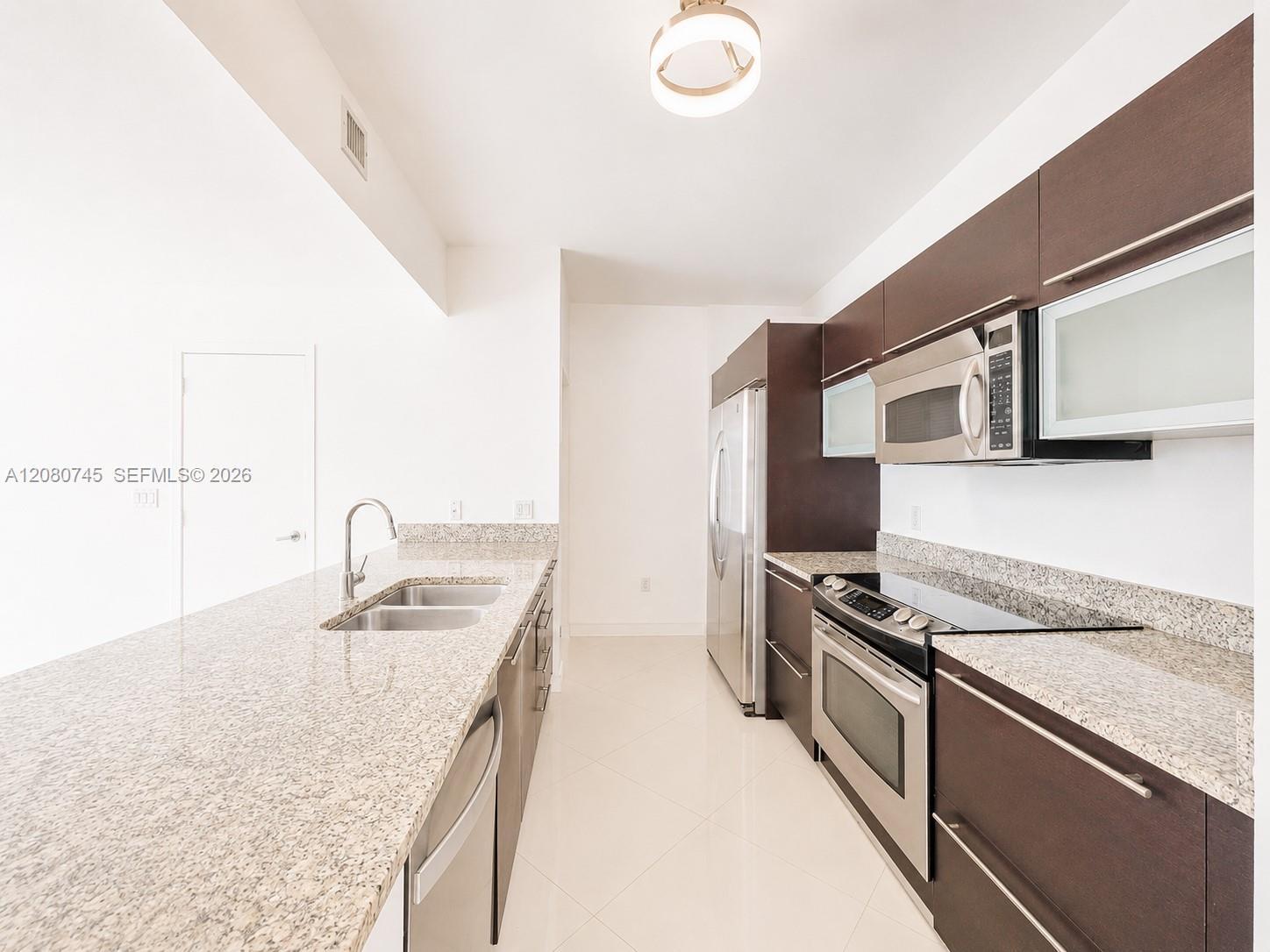 951 Brickell Ave # 2407, Miami FL 33131 photo 3