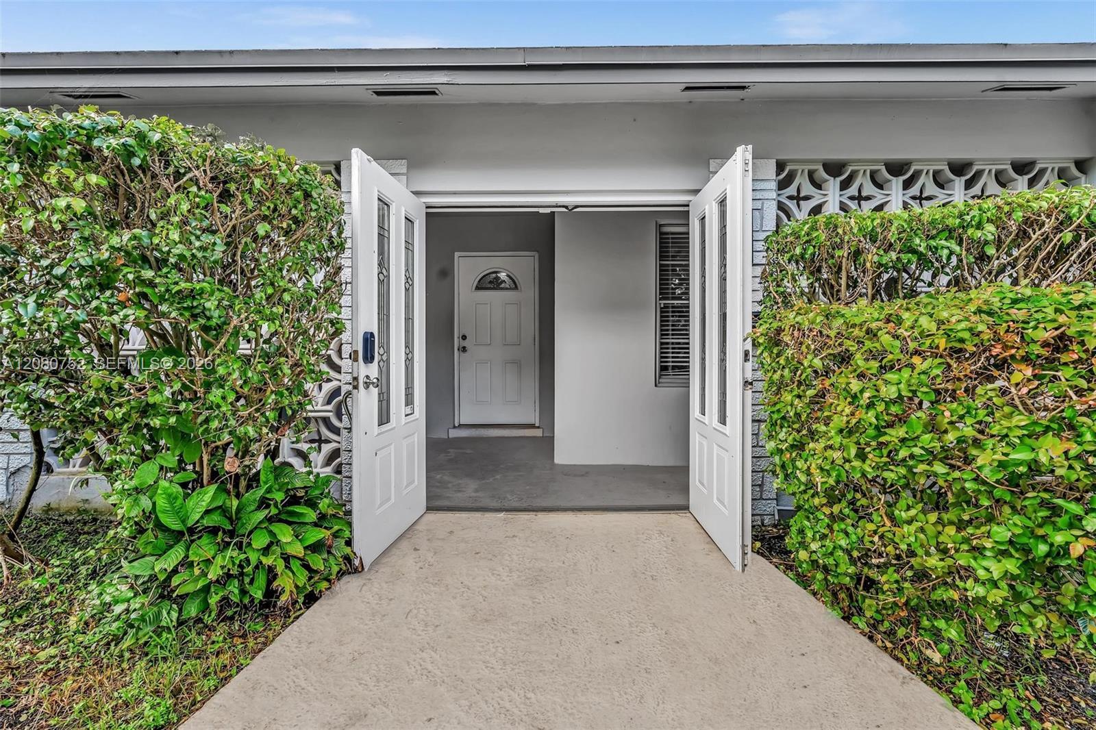 4810 Johnson St, Hollywood FL 33021 photo 4