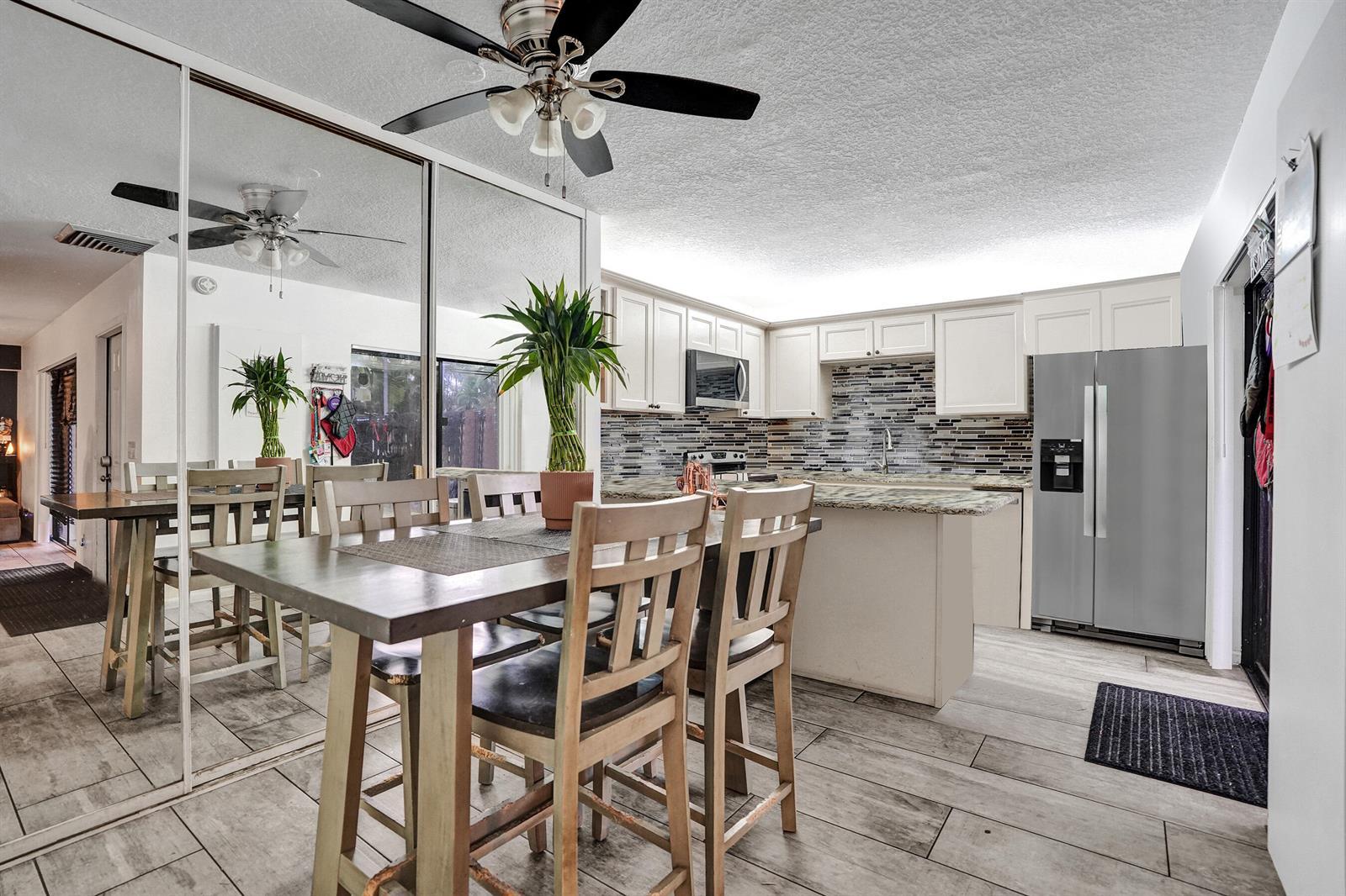 9993 NW 7th Street, Plantation FL 33324 photo 5