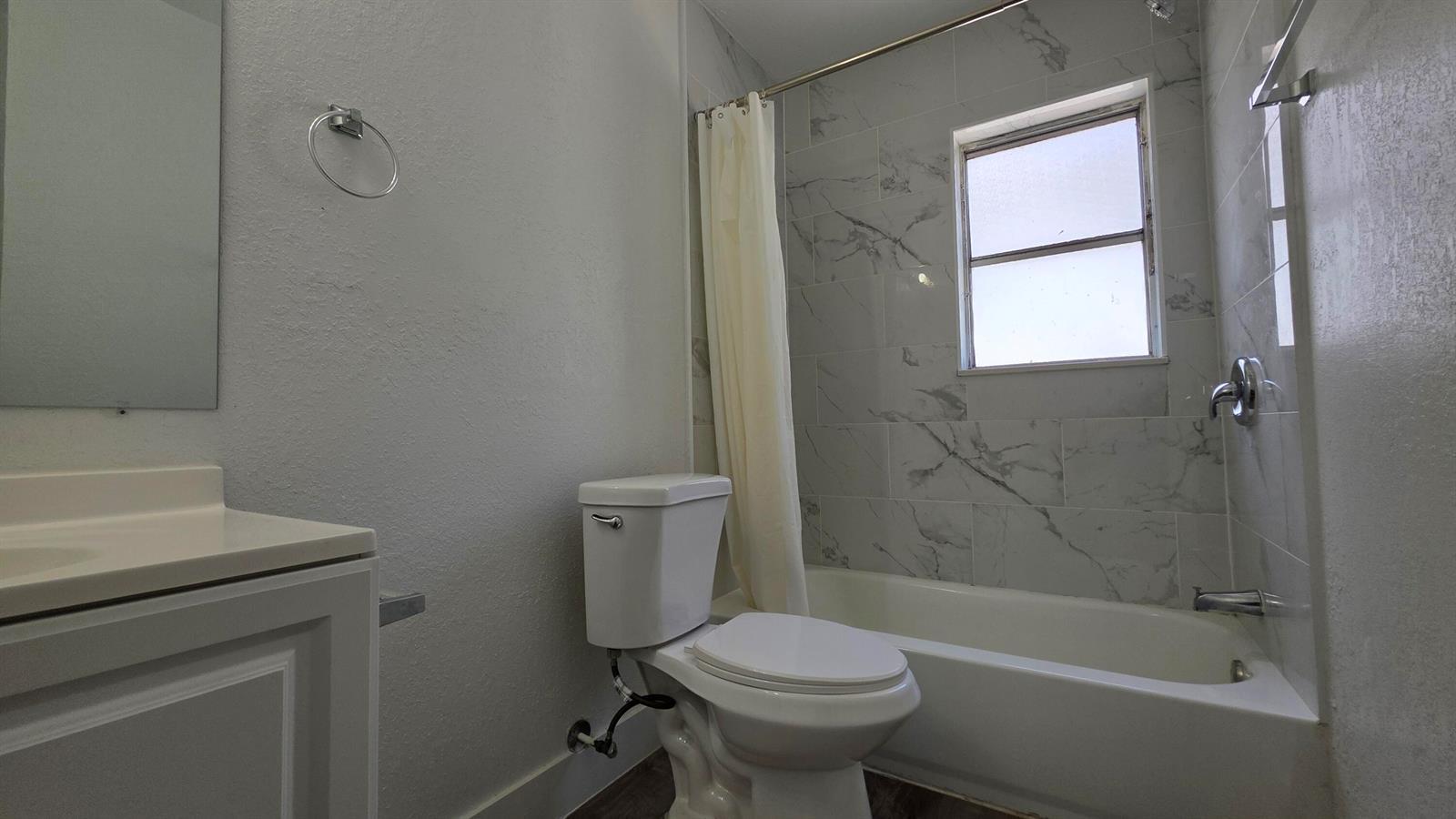2843 FILLMORE Street # F105, Hollywood FL 33020 photo 2