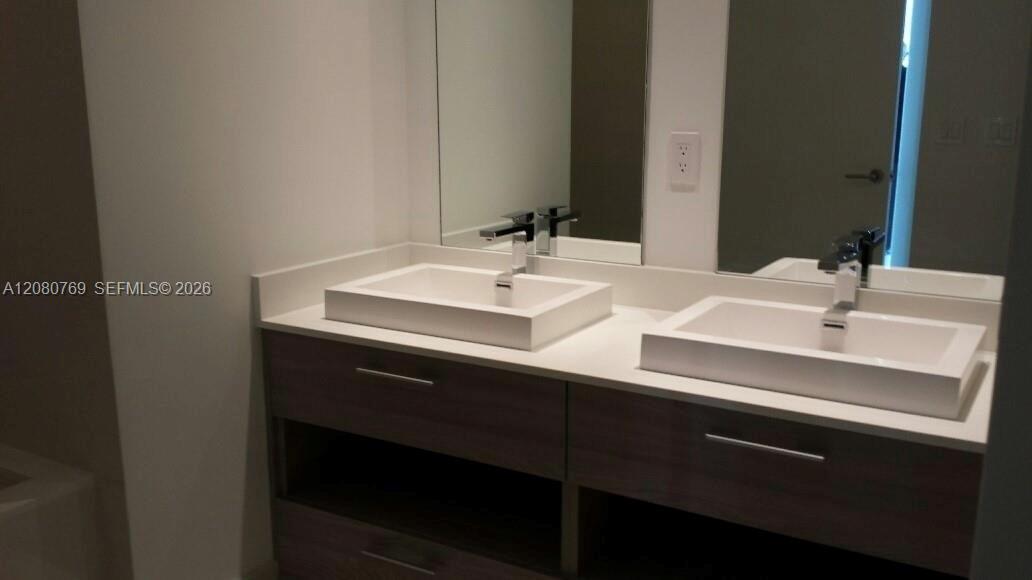1300 S Miami Ave # 1702, Miami FL 33130 photo 3