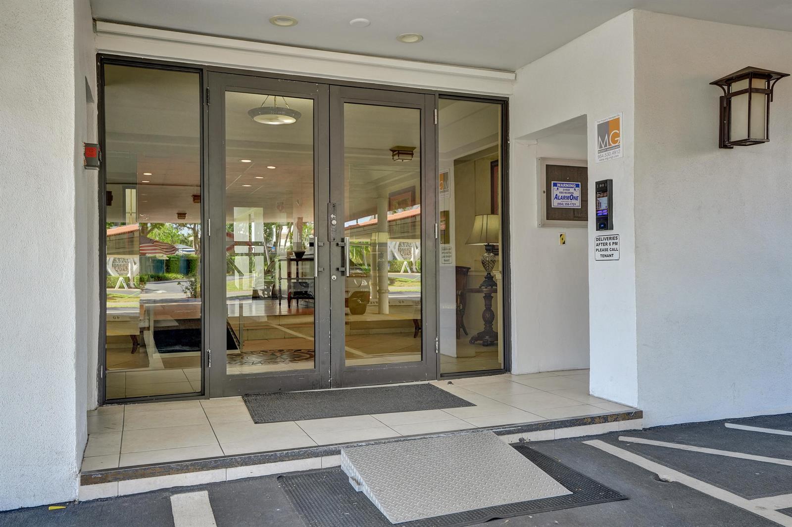 2500 NE 48TH Lane # 606, Fort Lauderdale FL 33308 photo 4