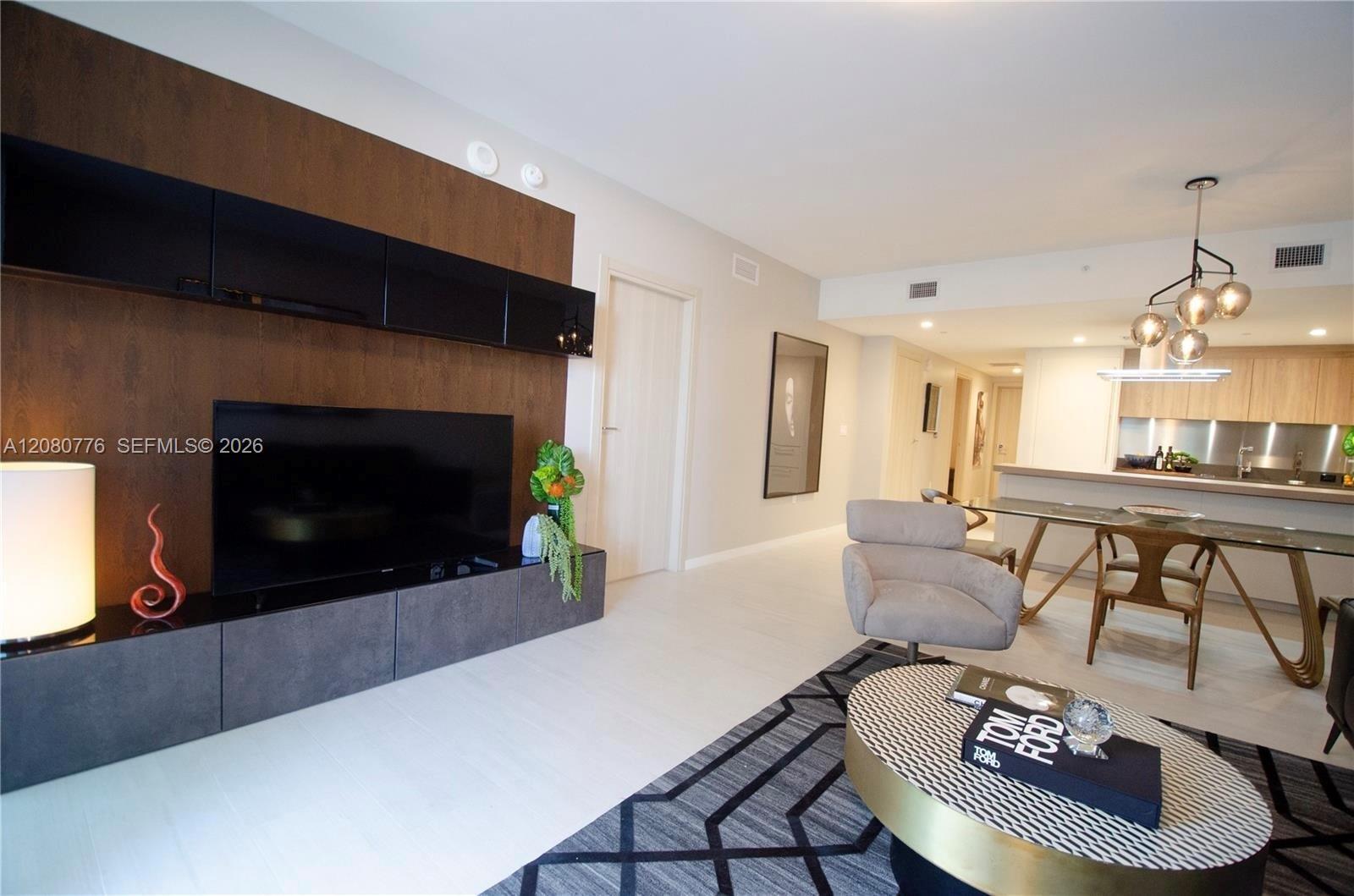 1000 Brickell Plz # 4207, Miami FL 33131 photo 2