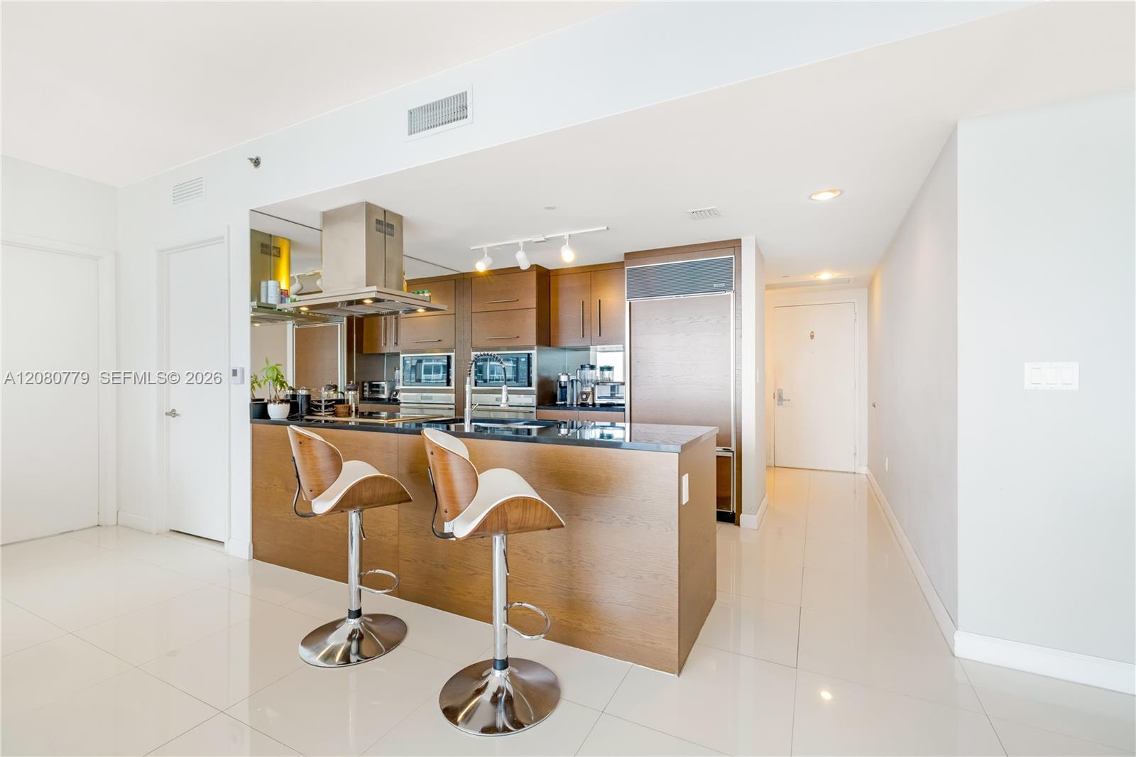 495 Brickell Ave # 4704, Miami FL 33131 photo 2