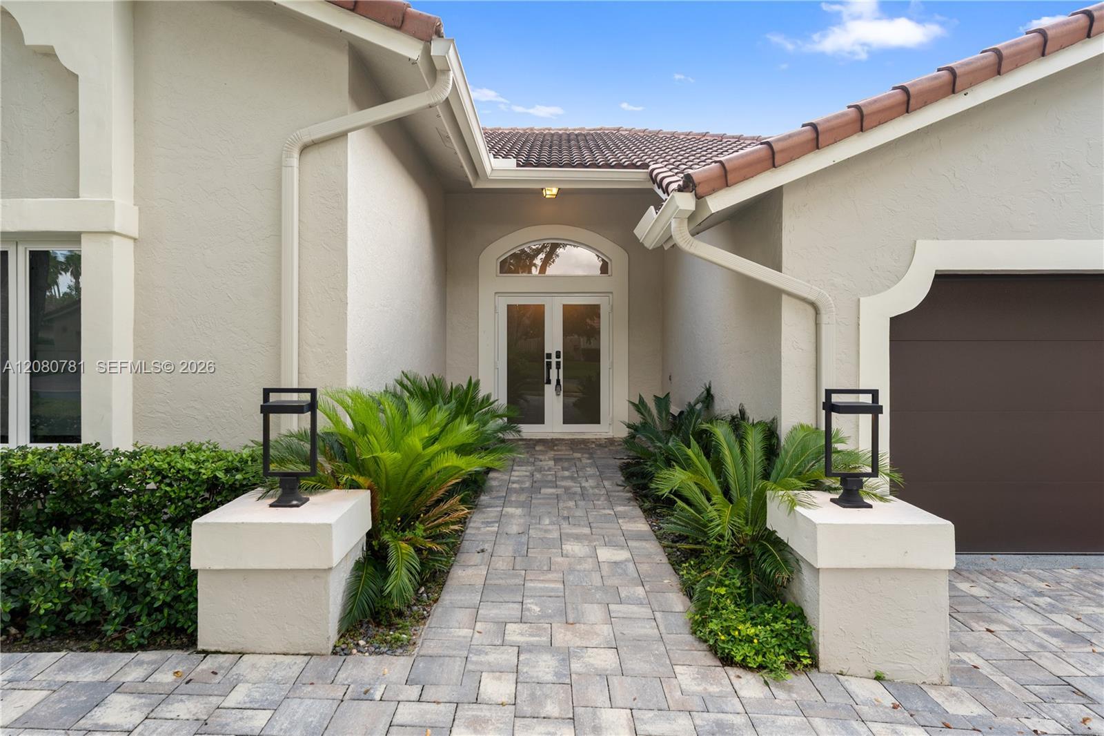 1900 Lakeshore Dr, Weston FL 33326 photo 3