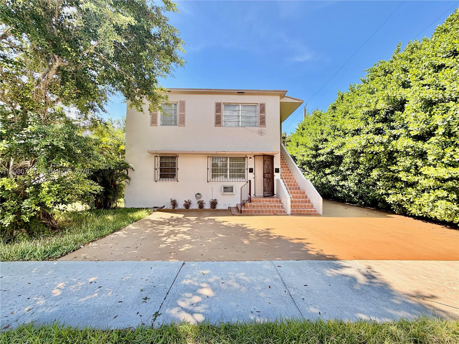 3790 SW 27th St # 3790, Miami FL 33134