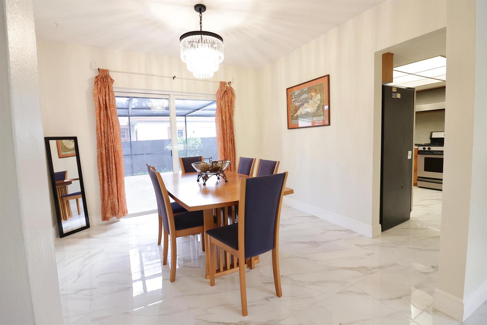 842 NE 154TH Street, Miami FL 33162 photo 3