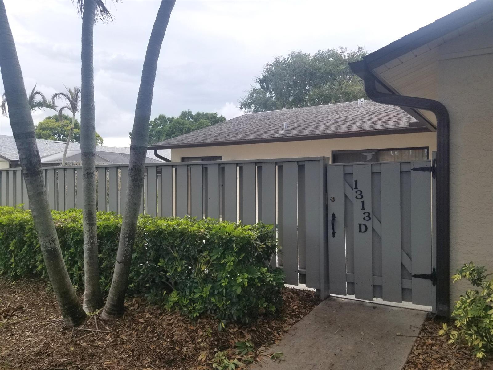 1313 PEPPERTREE Trail # D, Fort Pierce FL 34950
