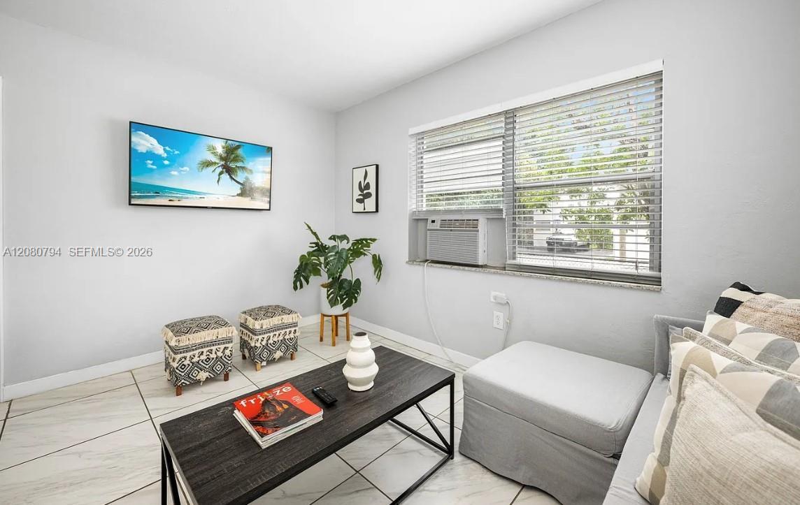 821 SW 5th St # 1, Miami FL 33130 photo 2