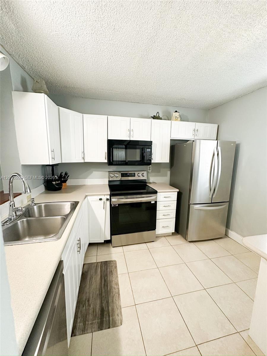 2860 Somerset Dr # 400K, Lauderdale Lakes FL 33311