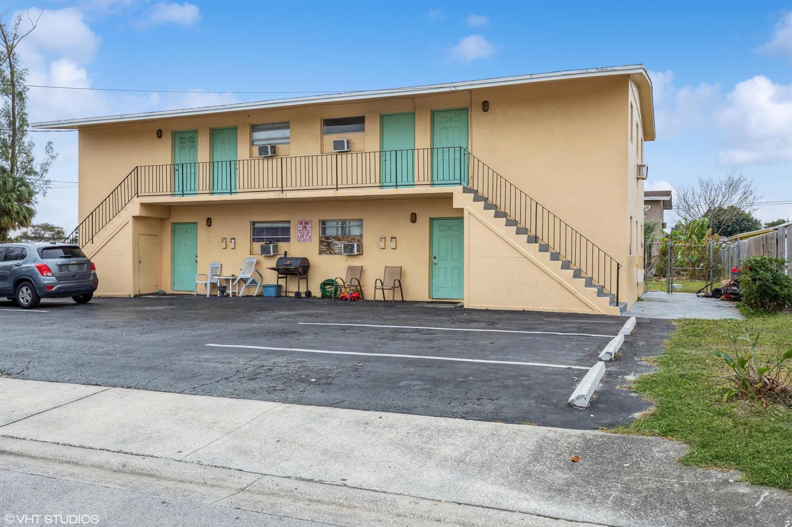 1521 W 21st Street # 6, Riviera Beach FL 33404 photo 2