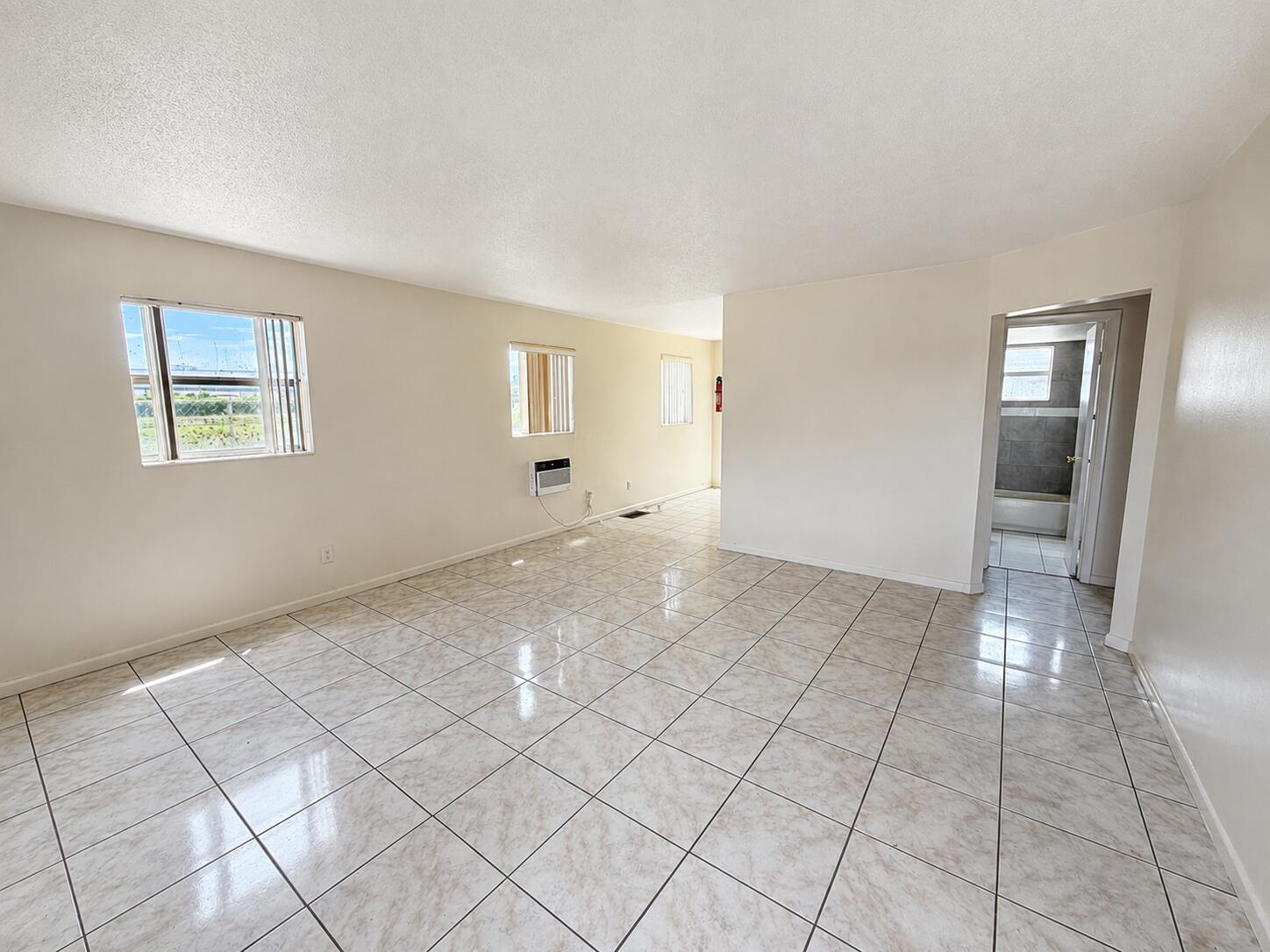 1521 W 21st Street # 6, Riviera Beach FL 33404
