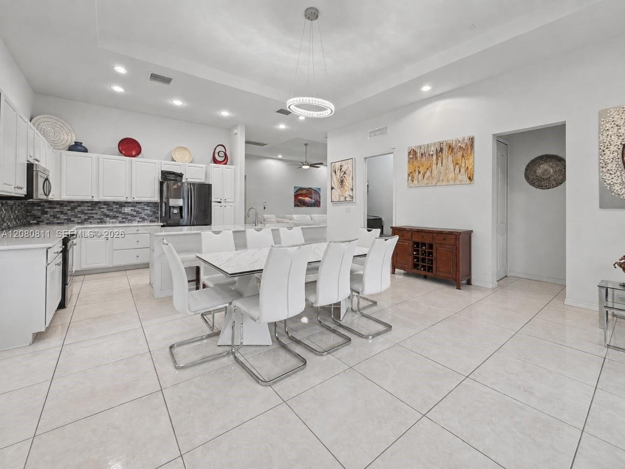 15086 SW 176th Ter, Miami FL 33187 photo 4