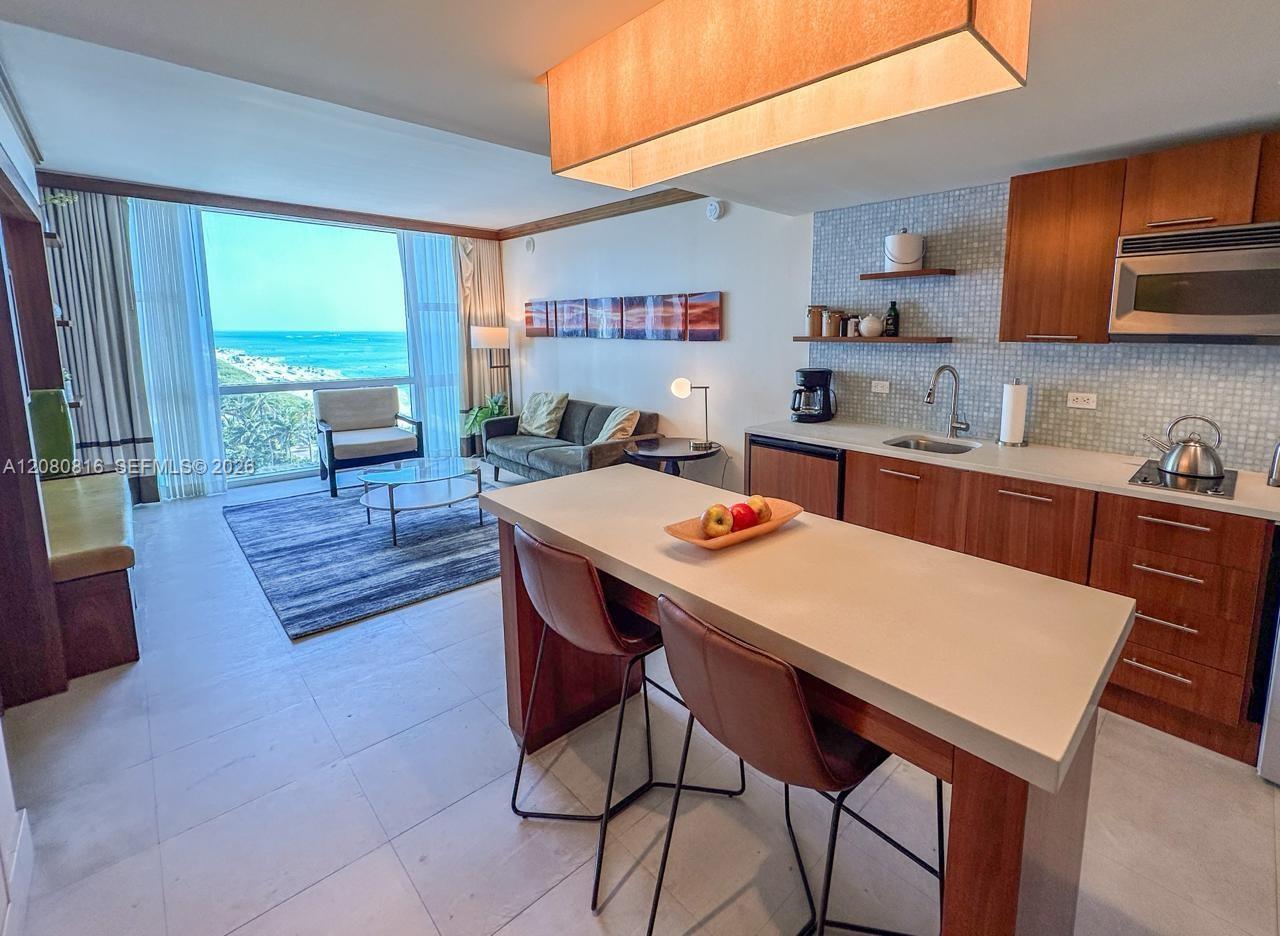 6801 Collins Ave, Miami Beach FL 33141 photo 4