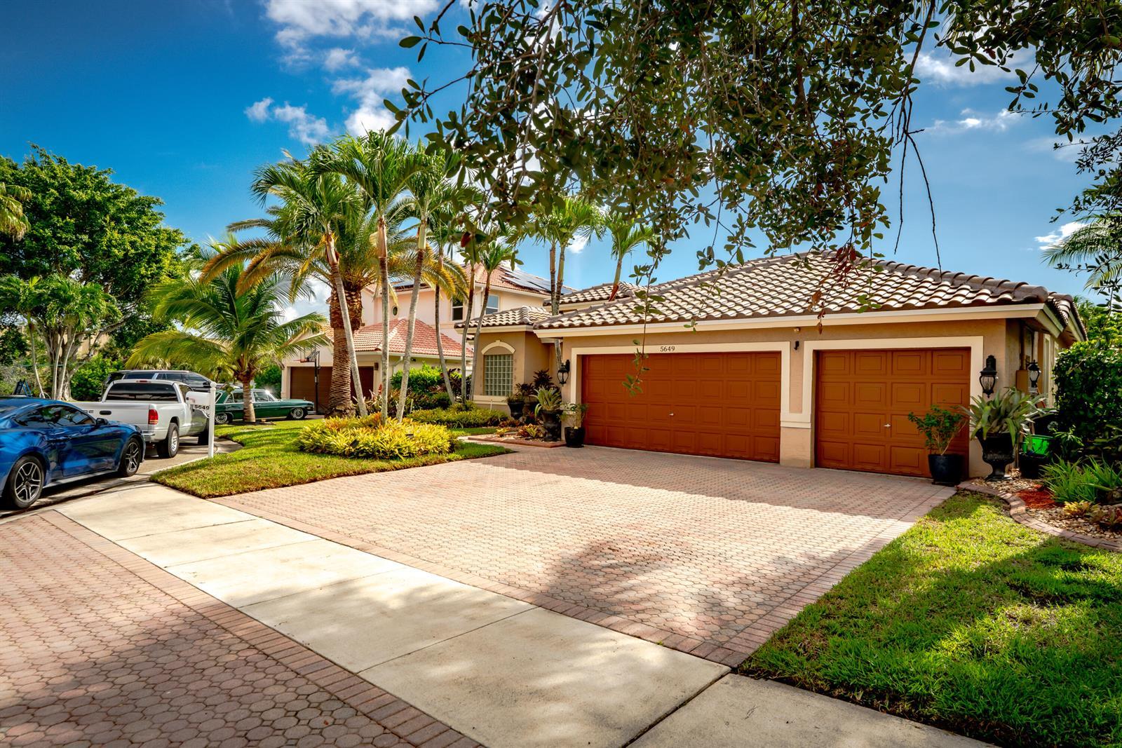 5649 NW 106TH Way, Coral Springs FL 33076 photo 2