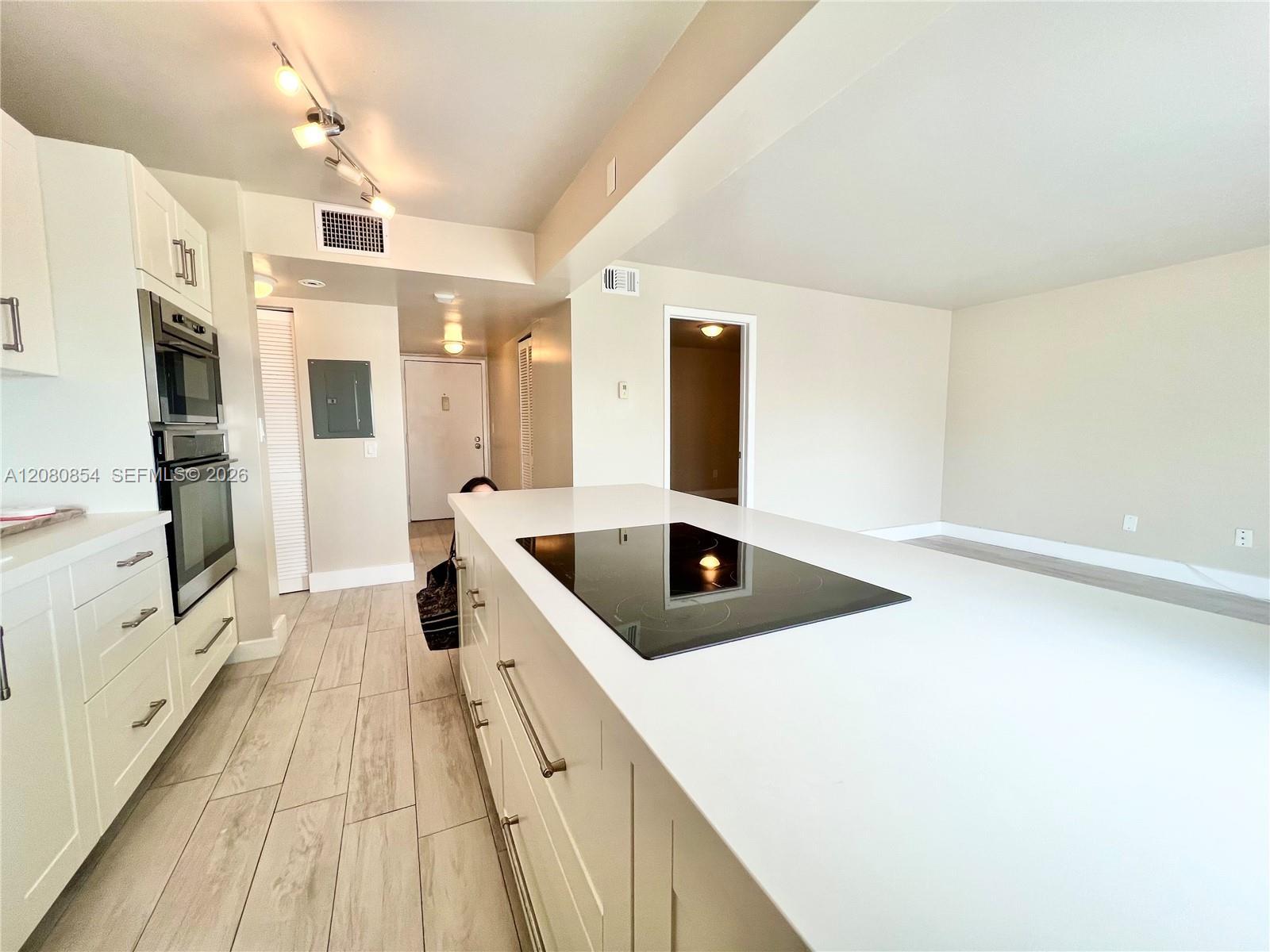 1300 Alton Rd # 6C, Miami Beach FL 33139 photo 3