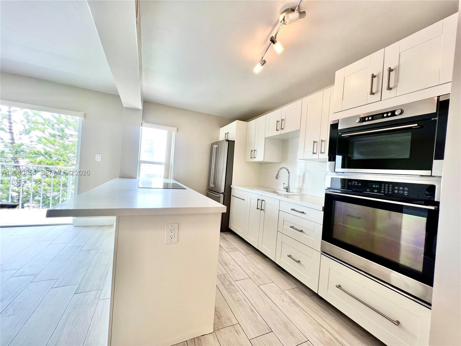 1300 Alton Rd # 6C, Miami Beach FL 33139 photo 4