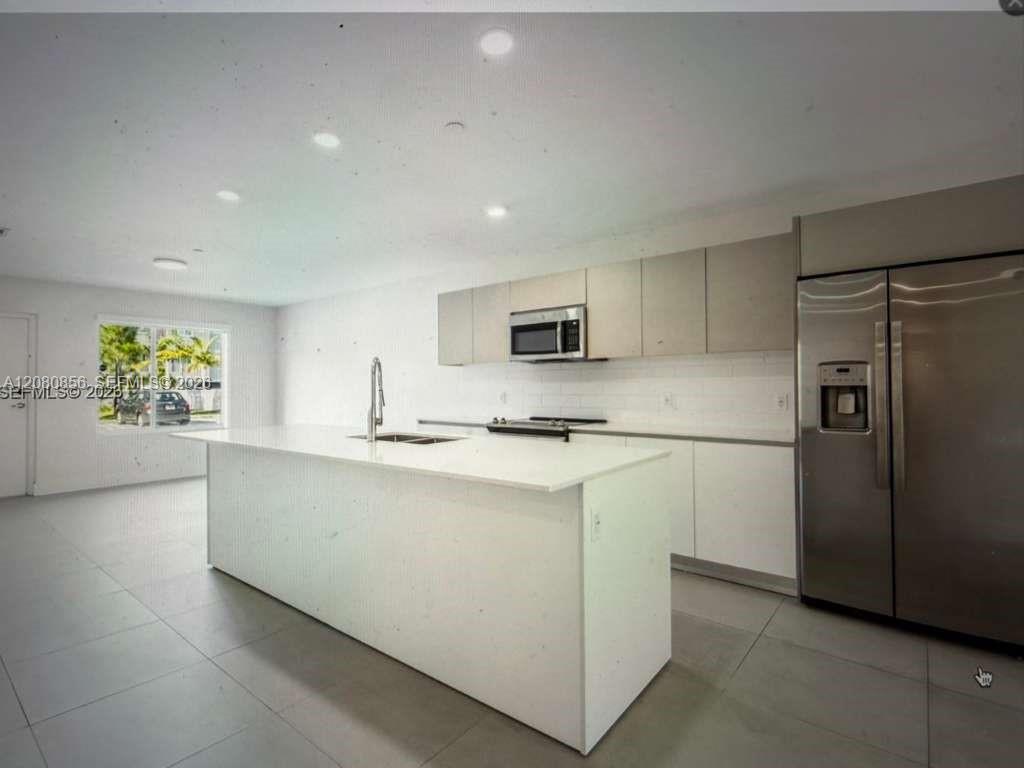 2555 NE 193 ST # 2112, Aventura FL 33180 photo 2