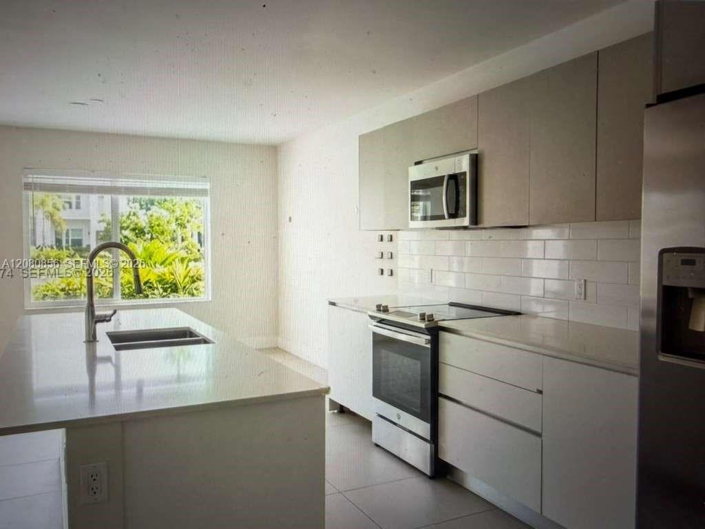 2555 NE 193 ST # 2112, Aventura FL 33180 photo 3