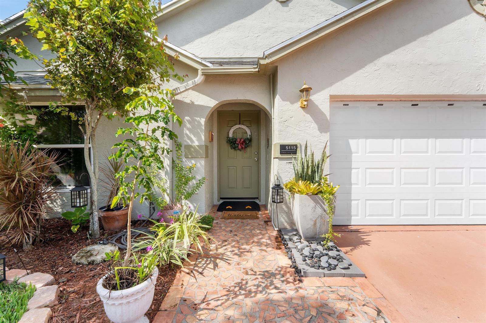 5115 Foxhall Drive S, West Palm Beach FL 33417 photo 4