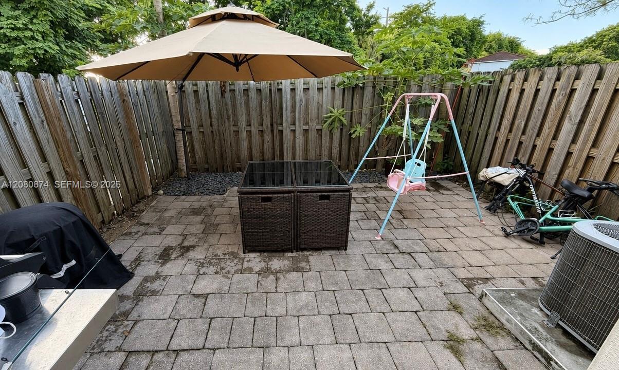 14049 SW 126th Path, Miami FL 33186 photo 2