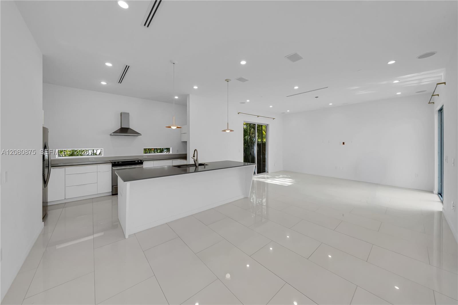 3253 Mcdonald St # 3253, Miami FL 33133 photo 4
