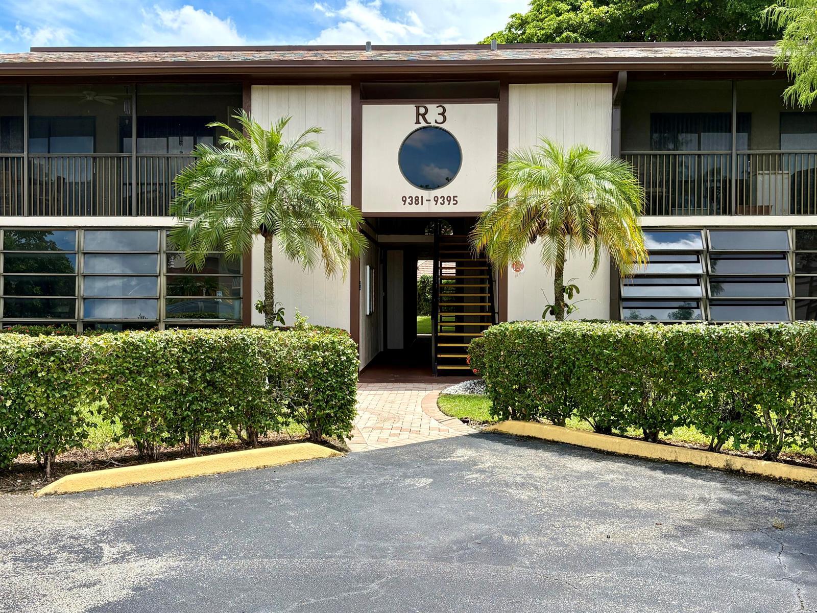 9391 S Belfort Circle # 211, Tamarac FL 33321 photo 2