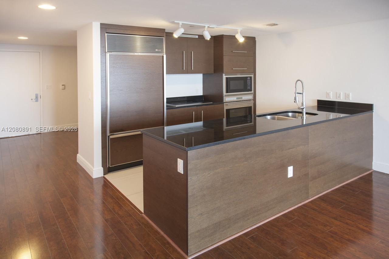 475 Brickell Ave # 3507, Miami FL 33131 photo 4