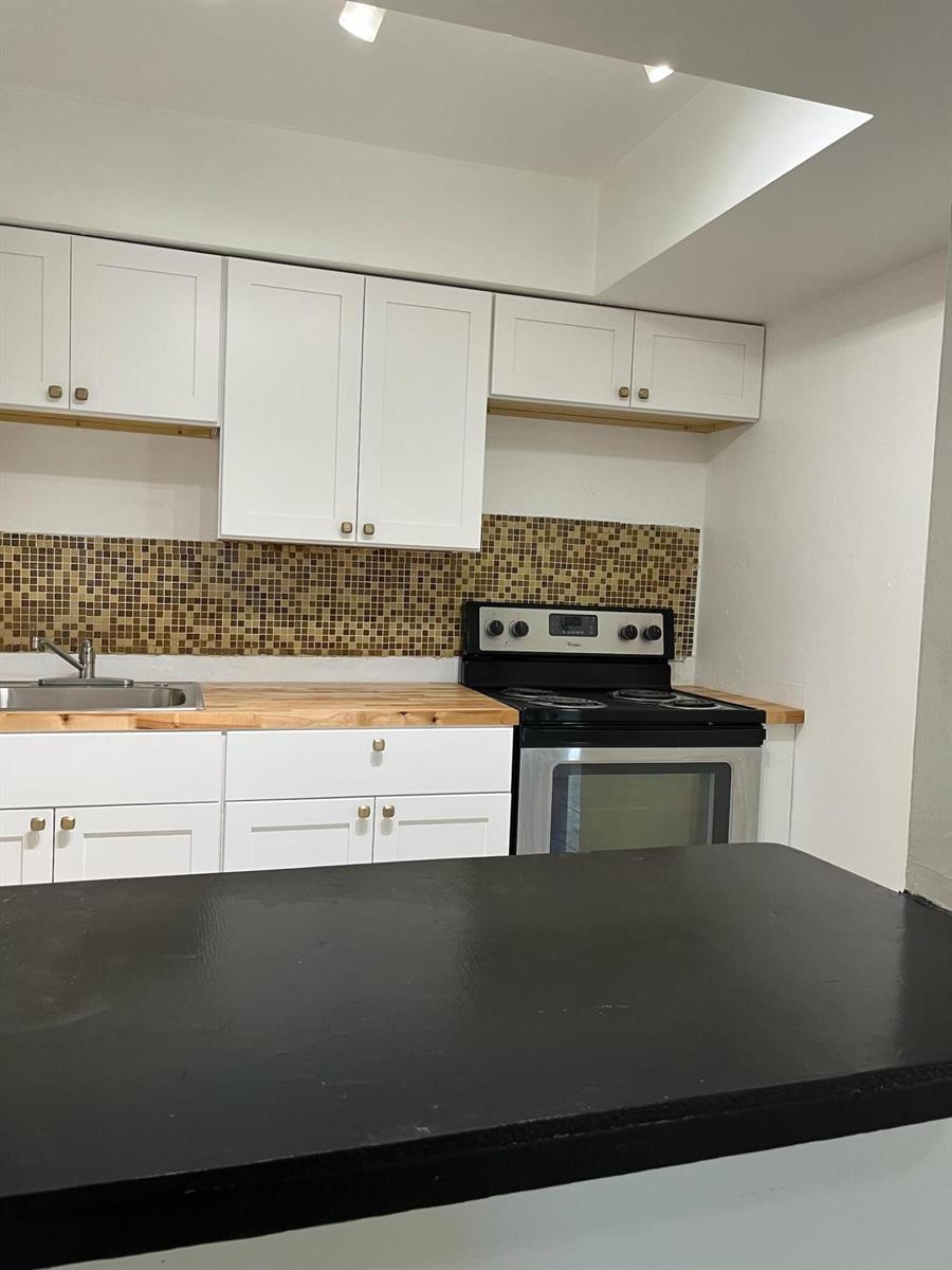 2285 NE 172ND Street # 15, North Miami Beach FL 33160 photo 3