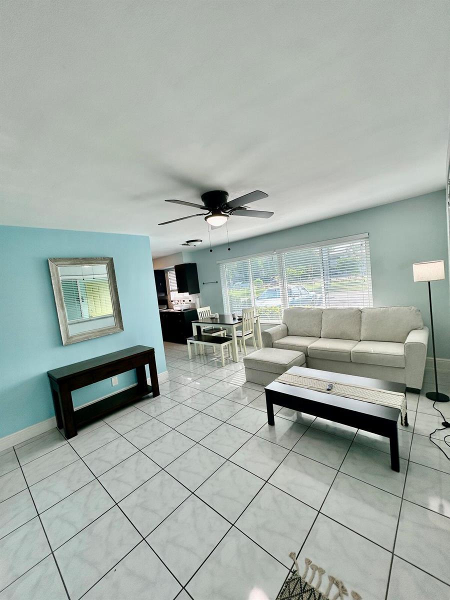 4421 POINCIANA Street # 1, Lauderdale By The Sea FL 33308