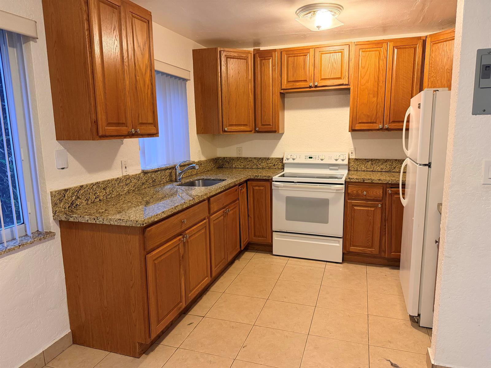 5271 SW 90th Way # 4, Cooper City FL 33328 photo 2