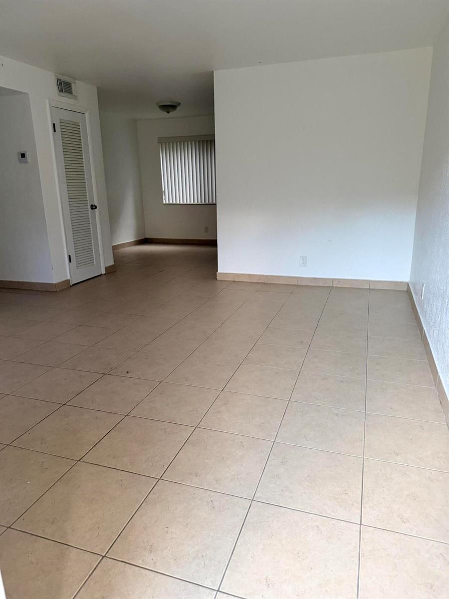 5271 SW 90th Way # 4, Cooper City FL 33328 photo 3