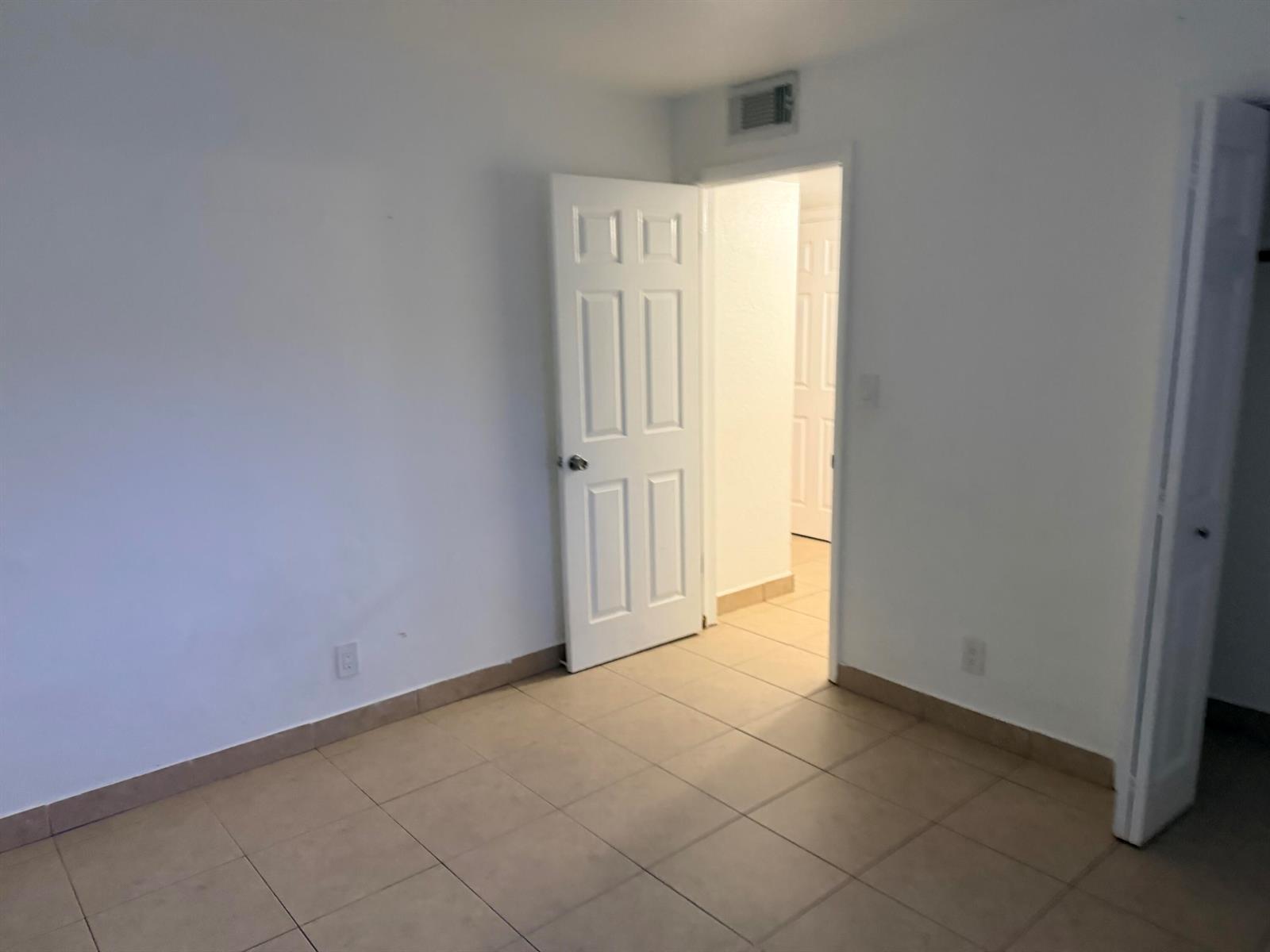 5271 SW 90th Way # 4, Cooper City FL 33328 photo 5