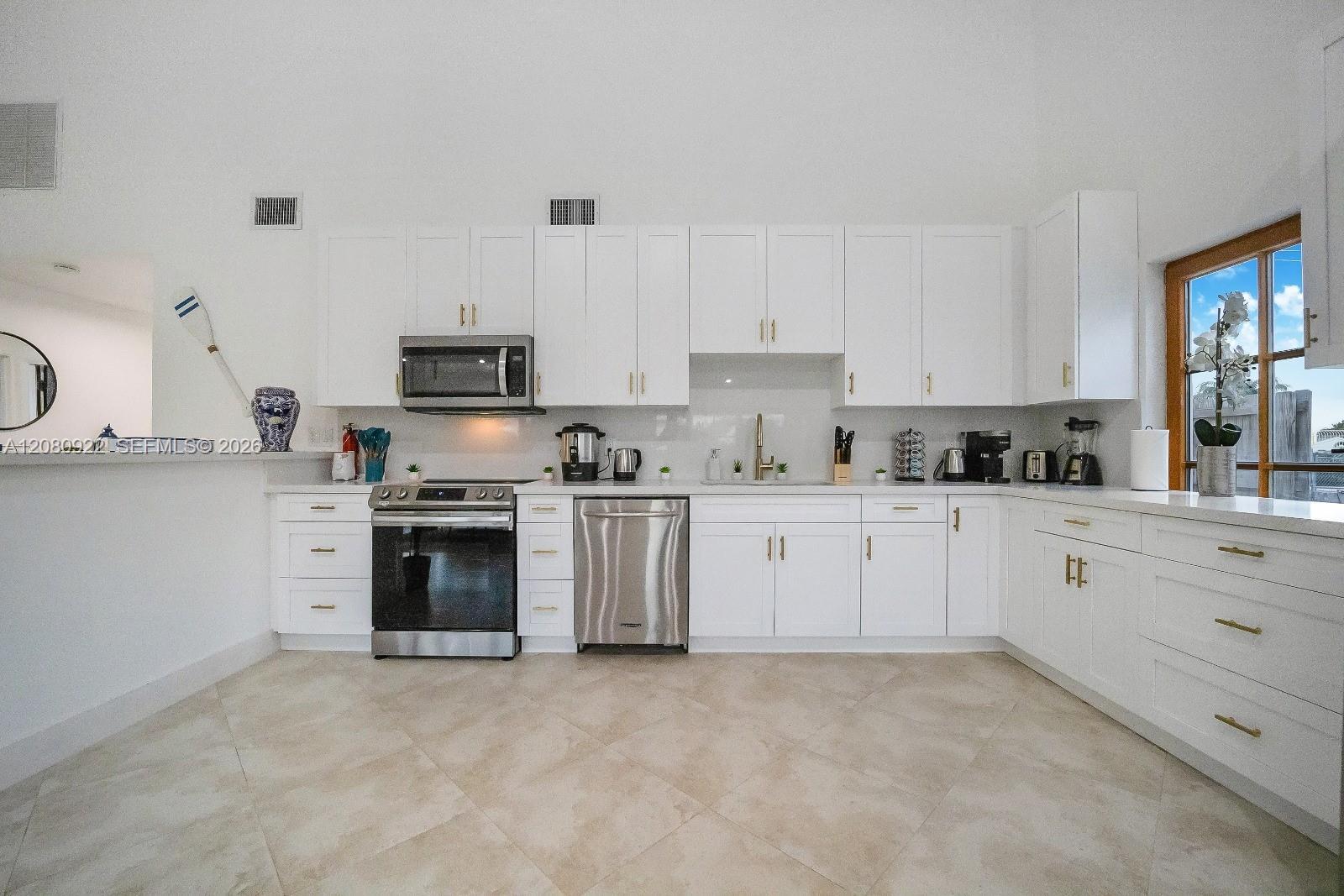 2286 NE 215th St # 2286, Miami FL 33180 photo 5