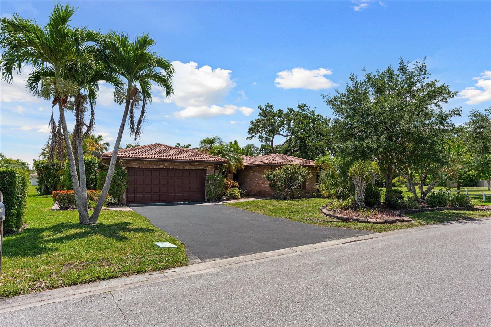11580 NW 20TH Drive NW, Coral Springs FL 33071